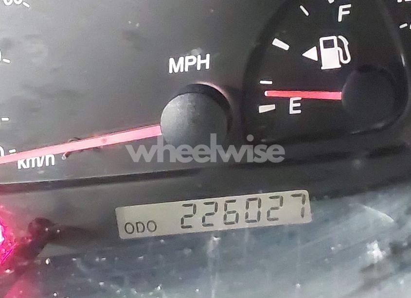 Photo 15 of 2004 Toyota Camry XLE V6 (VIN 4T1BF30K54U578096)