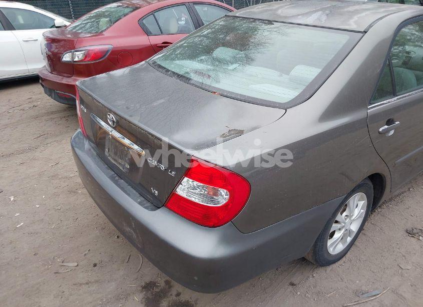 Photo 6 of 2004 Toyota Camry LE V6 (VIN 4T1BF30K54U581984)