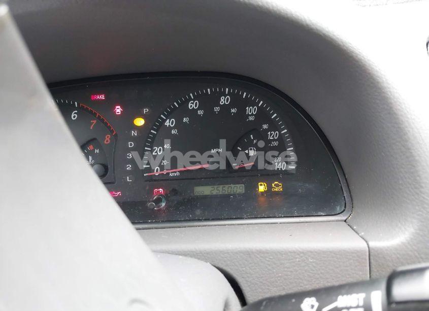 Photo 7 of 2004 Toyota Camry LE V6 (VIN 4T1BF30K54U581984)