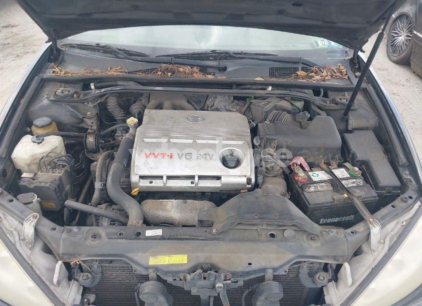 Photo 10 of 2005 Toyota Camry XLE V6 (VIN 4T1BF30K55U085939)