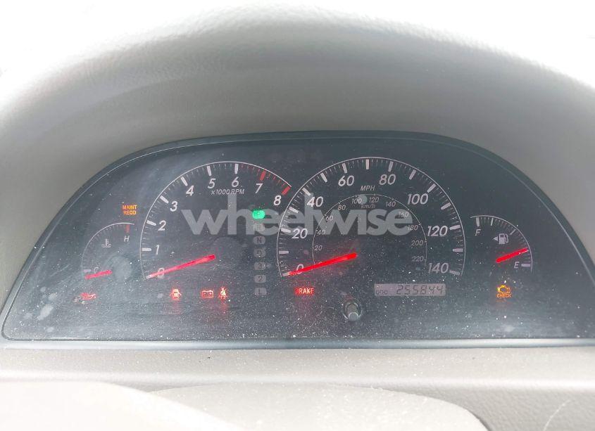Photo 7 of 2005 Toyota Camry XLE V6 (VIN 4T1BF30K55U085939)