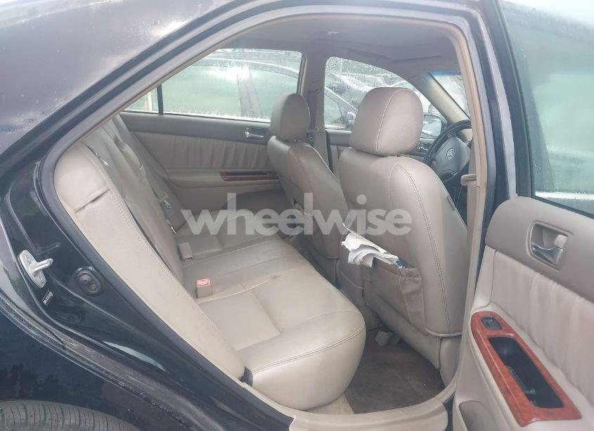 Photo 8 of 2005 Toyota Camry XLE V6 (VIN 4T1BF30K55U085939)