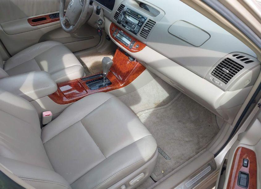 Photo 5 of 2005 Toyota Camry XLE V6 (VIN 4T1BF30K55U086167)