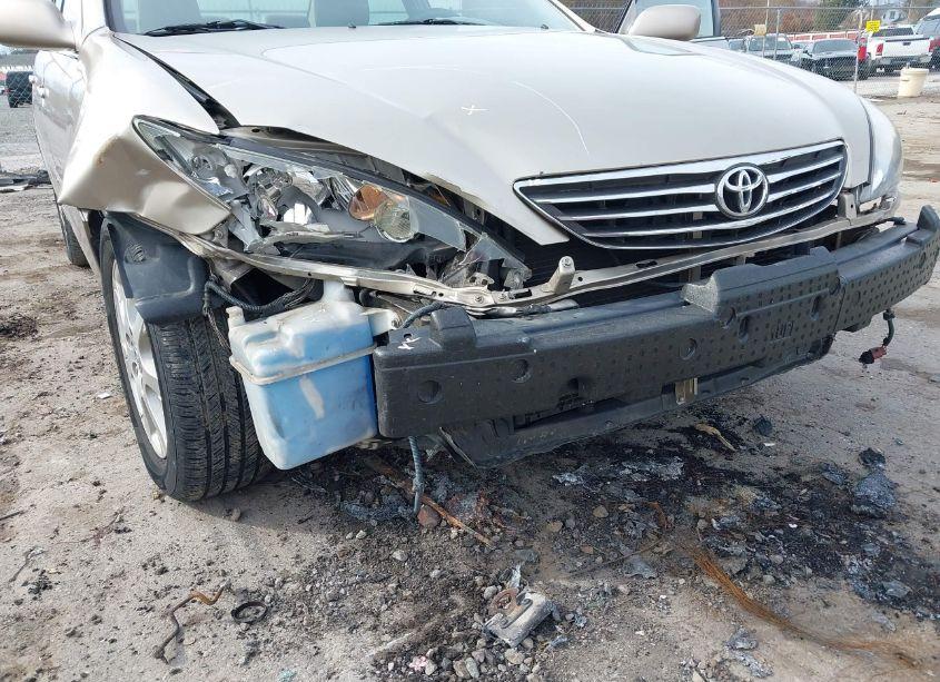 Photo 6 of 2005 Toyota Camry XLE V6 (VIN 4T1BF30K55U086167)