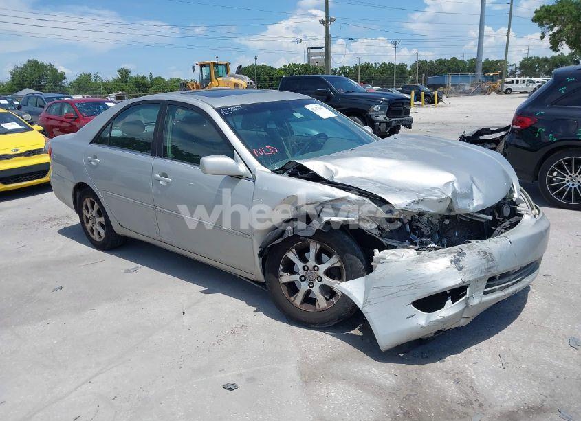 2005 Toyota Camry XLE V6 (VIN 4T1BF30K55U087903) main photo