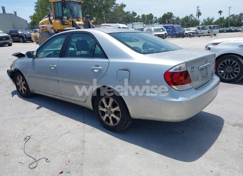 Photo 3 of 2005 Toyota Camry XLE V6 (VIN 4T1BF30K55U087903)