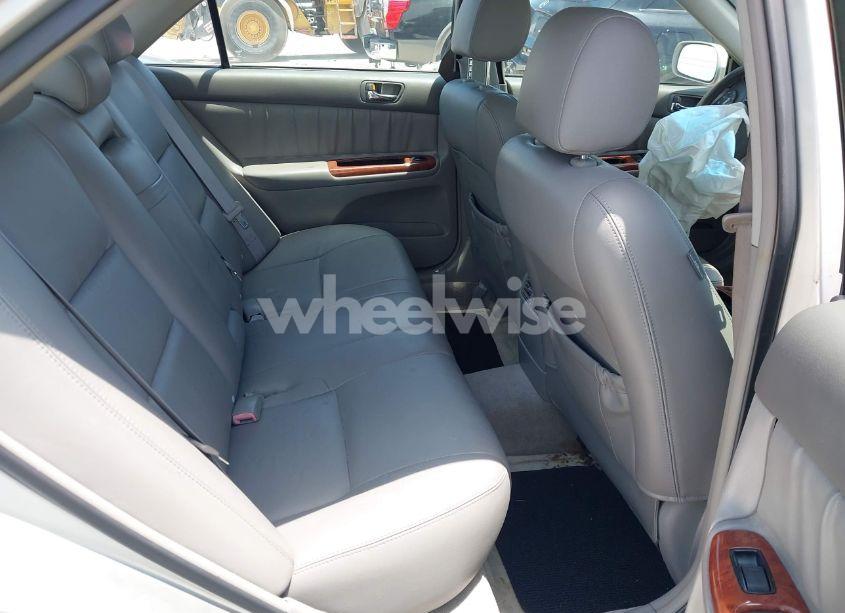 Photo 8 of 2005 Toyota Camry XLE V6 (VIN 4T1BF30K55U087903)