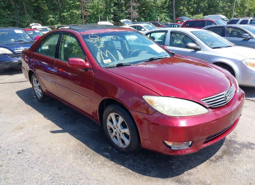 2005 Toyota Camry LE V6/XLE V6 (VIN 4T1BF30K55U101833) main photo