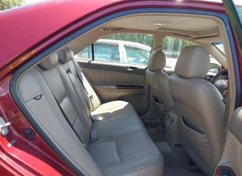 Photo 8 of 2005 Toyota Camry LE V6/XLE V6 (VIN 4T1BF30K55U101833)