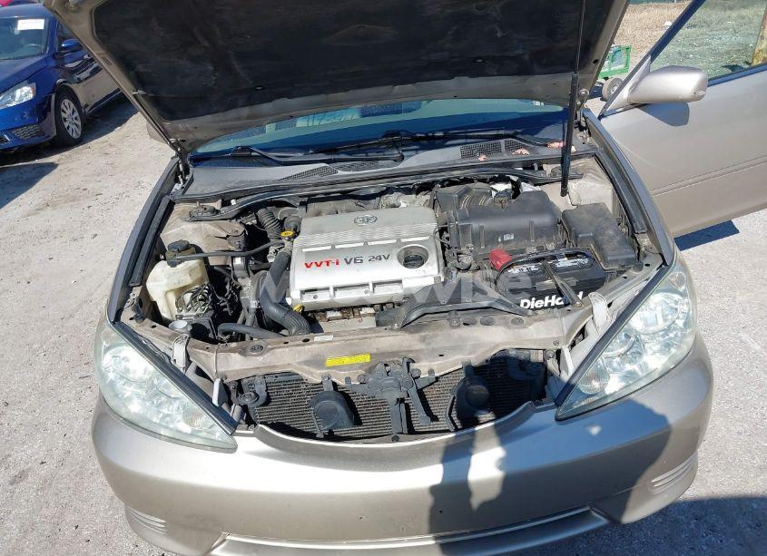 Photo 10 of 2005 Toyota Camry LE V6 (VIN 4T1BF30K55U104487)