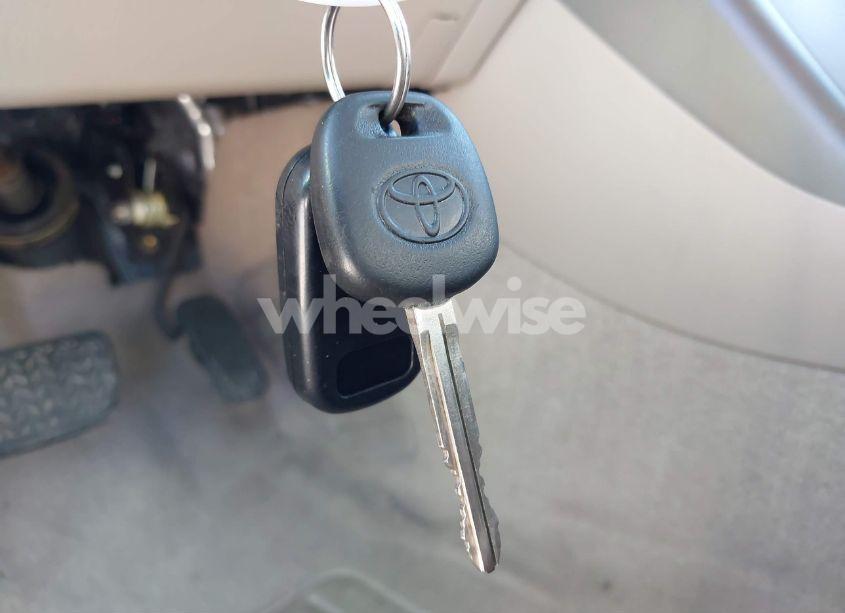 Photo 11 of 2005 Toyota Camry LE V6 (VIN 4T1BF30K55U104487)