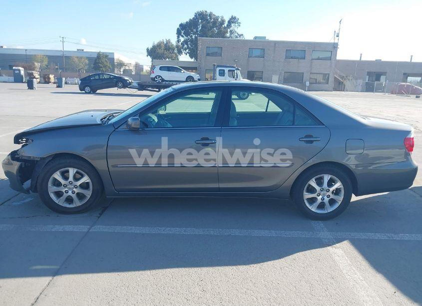Photo 15 of 2005 Toyota Camry XLE V6 (VIN 4T1BF30K55U619313)