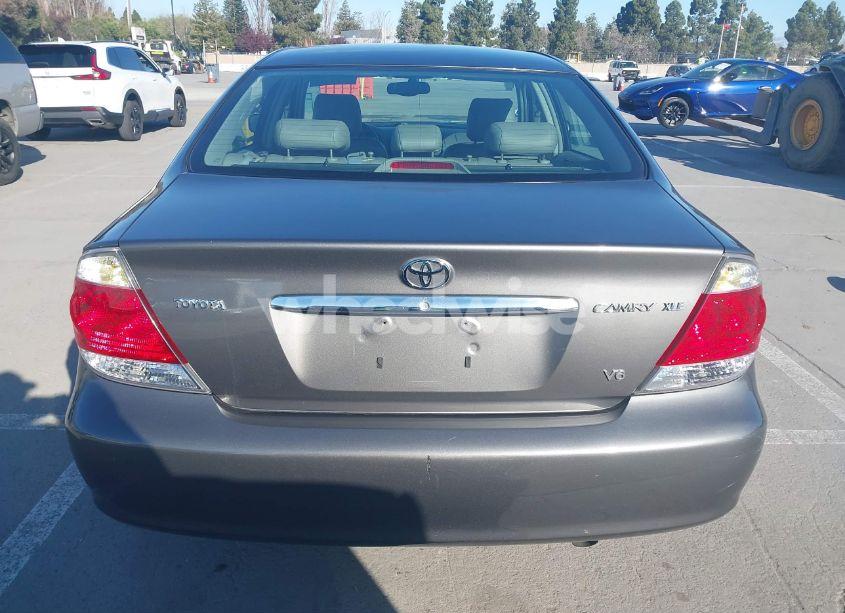 Photo 17 of 2005 Toyota Camry XLE V6 (VIN 4T1BF30K55U619313)