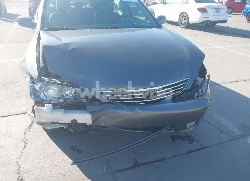 Photo 6 of 2005 Toyota Camry XLE V6 (VIN 4T1BF30K55U619313)