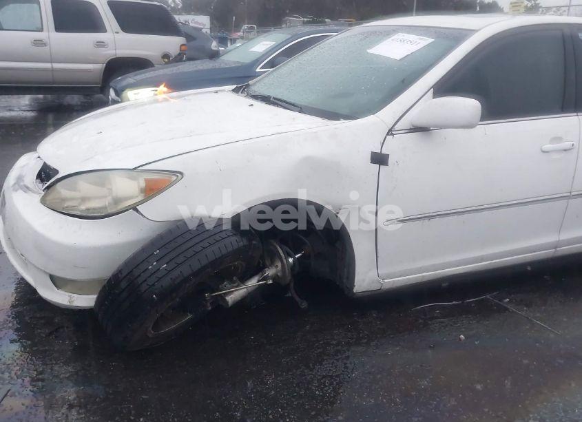 Photo 6 of 2006 Toyota Camry XLE V6 (VIN 4T1BF30K56U628255)