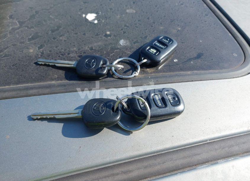 Photo 11 of 2006 Toyota Camry XLE V6 (VIN 4T1BF30K56U631012)