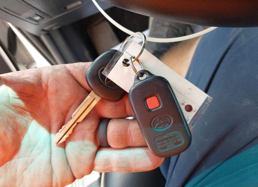 Photo 11 of 2002 Toyota Camry SE V6 (VIN 4T1BF30K62U503954)