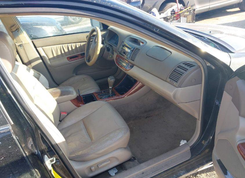 Photo 5 of 2003 Toyota Camry XLE V6 (VIN 4T1BF30K63U037265)
