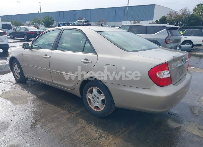 Photo 3 of 2003 Toyota Camry LE V6 (VIN 4T1BF30K63U046516)