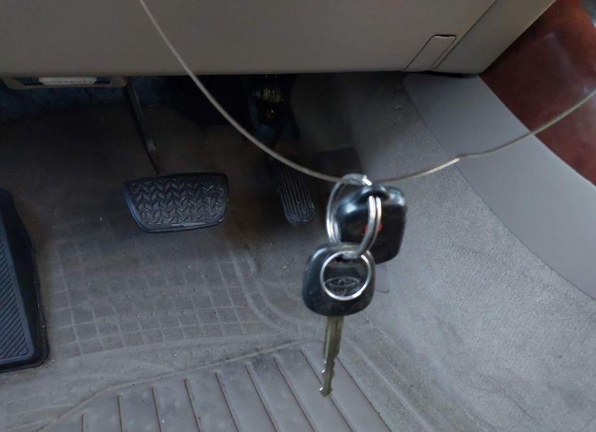 Photo 11 of 2003 Toyota Camry XLE V6 (VIN 4T1BF30K63U060478)