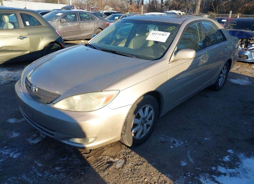 Photo 2 of 2003 Toyota Camry XLE V6 (VIN 4T1BF30K63U060478)