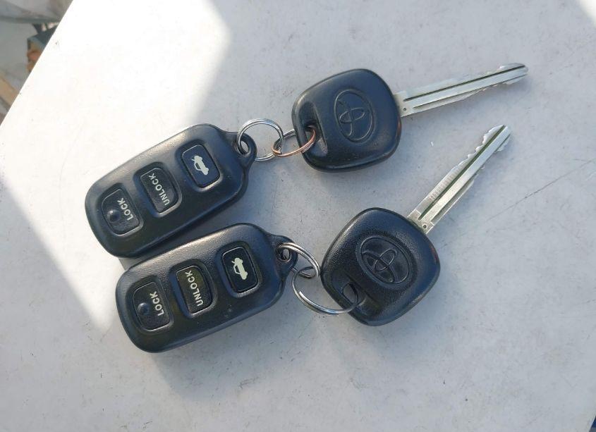 Photo 11 of 2003 Toyota Camry LE V6 (VIN 4T1BF30K63U560995)