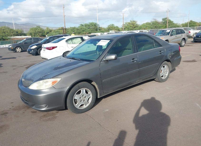 Photo 2 of 2003 Toyota Camry LE V6 (VIN 4T1BF30K63U560995)