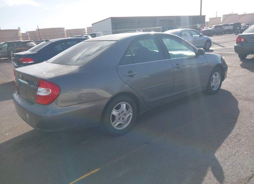 Photo 4 of 2003 Toyota Camry LE V6 (VIN 4T1BF30K63U560995)
