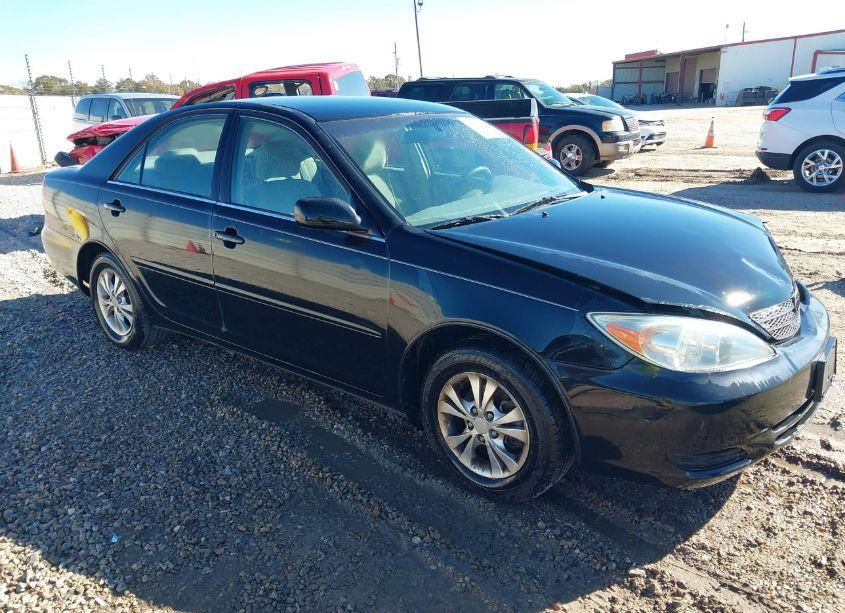 2004 Toyota Camry LE V6 (VIN 4T1BF30K64U064791) main photo
