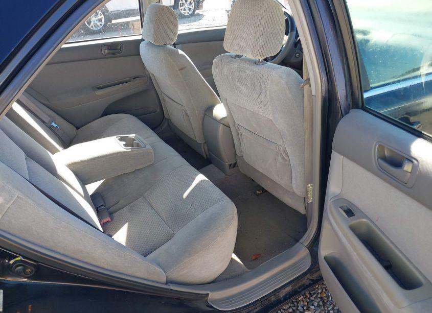 Photo 8 of 2004 Toyota Camry LE V6 (VIN 4T1BF30K64U064791)