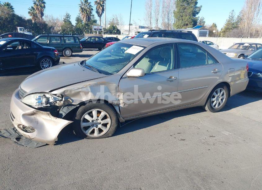Photo 2 of 2004 Toyota Camry XLE V6 (VIN 4T1BF30K64U065195)