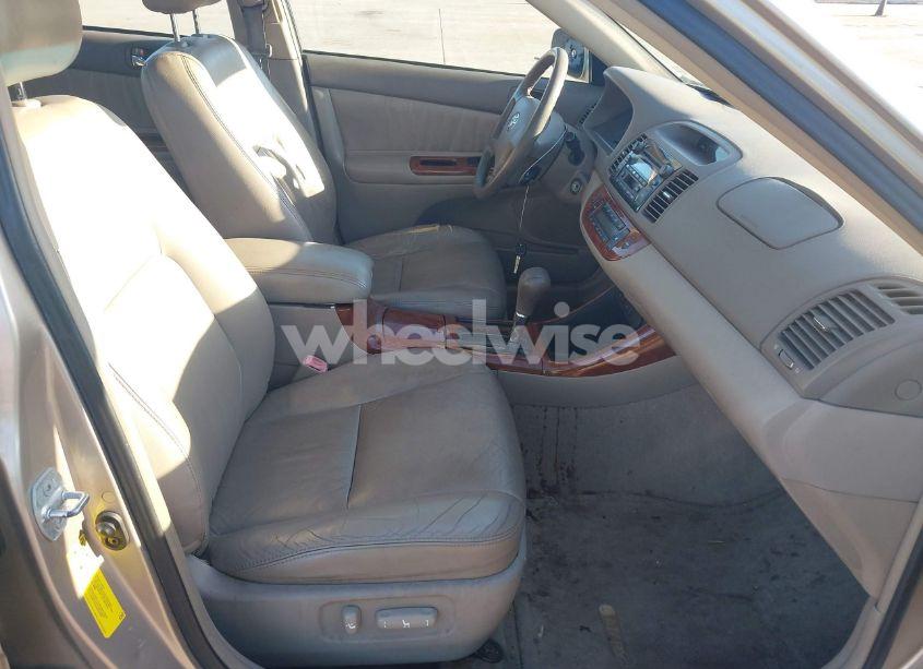 Photo 5 of 2004 Toyota Camry XLE V6 (VIN 4T1BF30K64U065195)