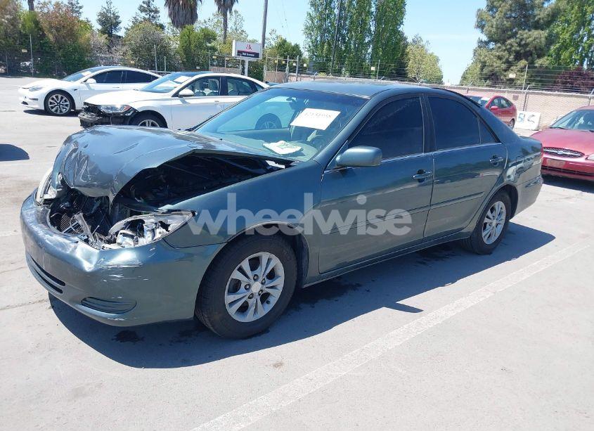 Photo 2 of 2004 Toyota Camry LE V6 (VIN 4T1BF30K64U067898)