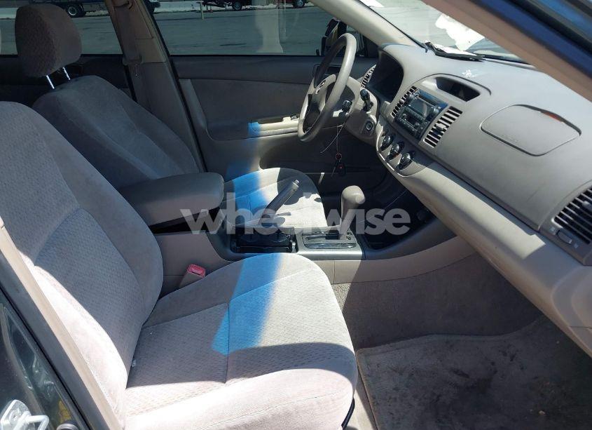 Photo 5 of 2004 Toyota Camry LE V6 (VIN 4T1BF30K64U067898)