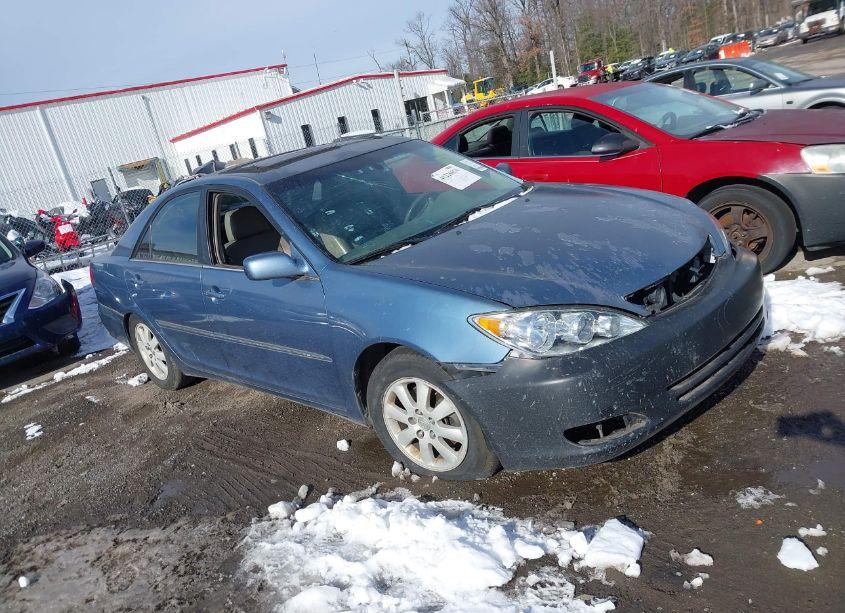 2004 Toyota Camry XLE V6 (VIN 4T1BF30K64U578883) main photo