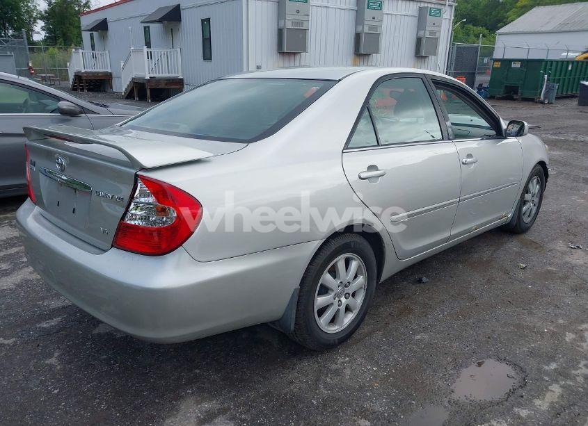 Photo 4 of 2004 Toyota Camry (VIN 4T1BF30K64U581671)