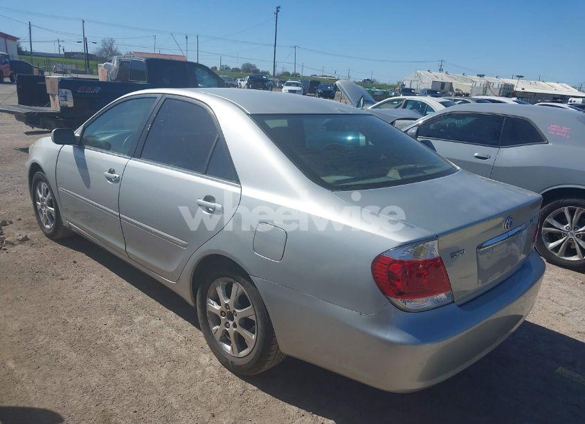 Photo 3 of 2005 Toyota Camry XLE V6 (VIN 4T1BF30K65U609678)