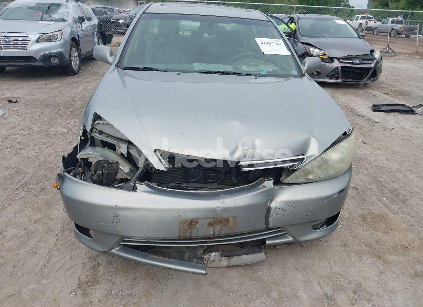 Photo 6 of 2005 Toyota Camry XLE V6 (VIN 4T1BF30K65U610460)