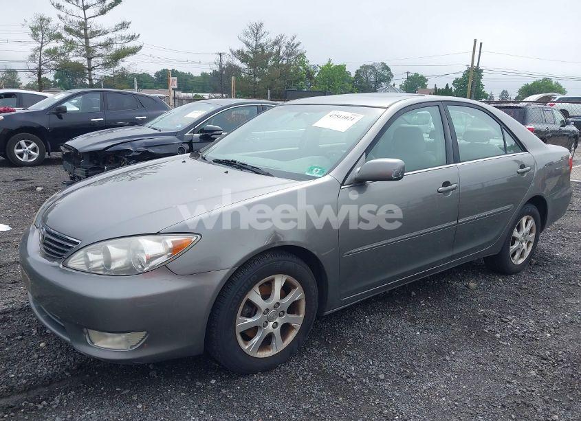Photo 2 of 2006 Toyota Camry XLE V6 (VIN 4T1BF30K66U621606)