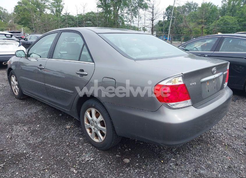 Photo 3 of 2006 Toyota Camry XLE V6 (VIN 4T1BF30K66U621606)