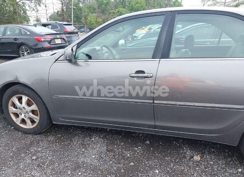 Photo 6 of 2006 Toyota Camry XLE V6 (VIN 4T1BF30K66U621606)