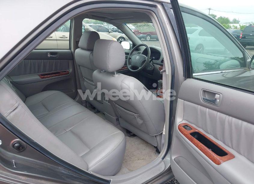 Photo 8 of 2006 Toyota Camry XLE V6 (VIN 4T1BF30K66U621606)