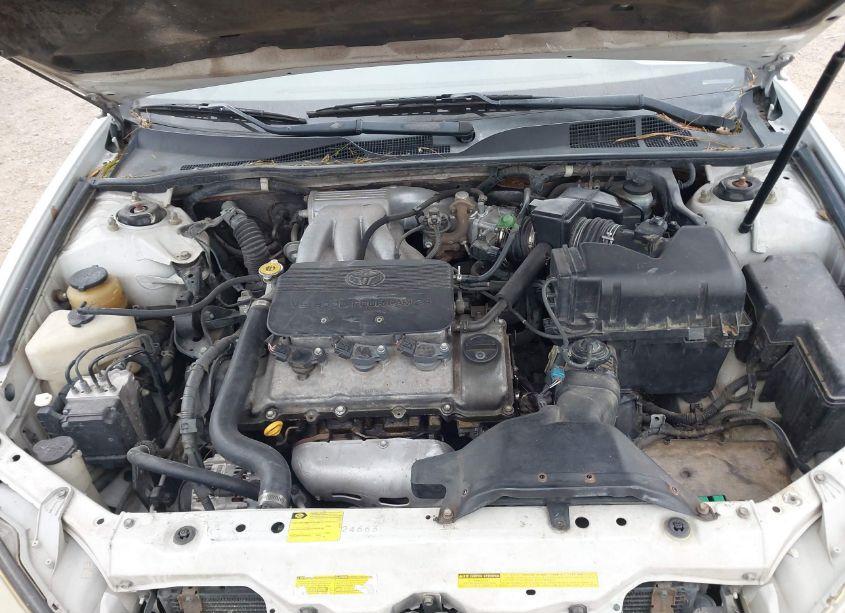 Photo 10 of 2002 Toyota Camry LE V6 (VIN 4T1BF30K72U016682)
