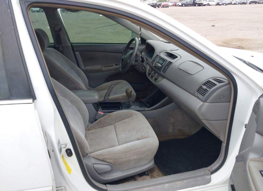 Photo 5 of 2002 Toyota Camry LE V6 (VIN 4T1BF30K72U016682)