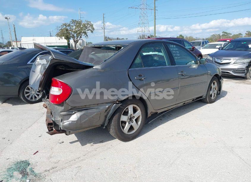 Photo 4 of 2002 Toyota Camry SE V6 (VIN 4T1BF30K72U515045)