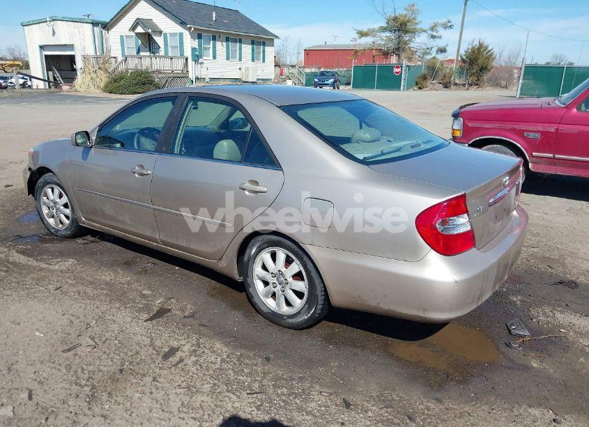 Photo 3 of 2002 Toyota Camry XLE V6 (VIN 4T1BF30K72U525994)