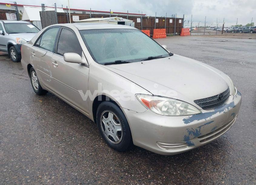 2003 Toyota Camry LE V6 (VIN 4T1BF30K73U561234) main photo