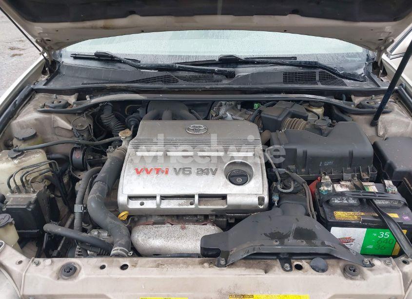 Photo 10 of 2003 Toyota Camry LE V6 (VIN 4T1BF30K73U561234)