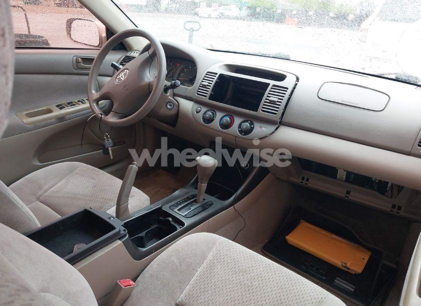 Photo 5 of 2003 Toyota Camry LE V6 (VIN 4T1BF30K73U561234)