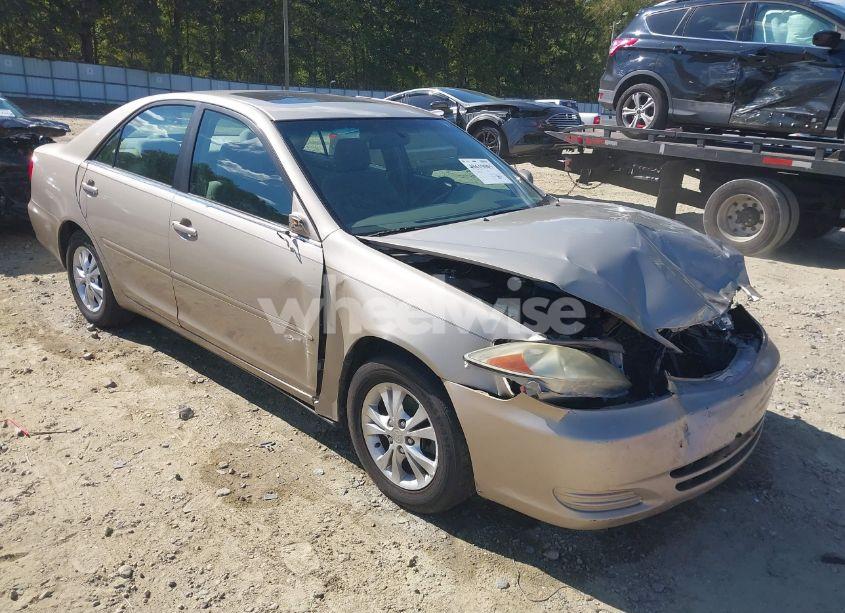2004 Toyota Camry LE V6 (VIN 4T1BF30K74U575510) main photo